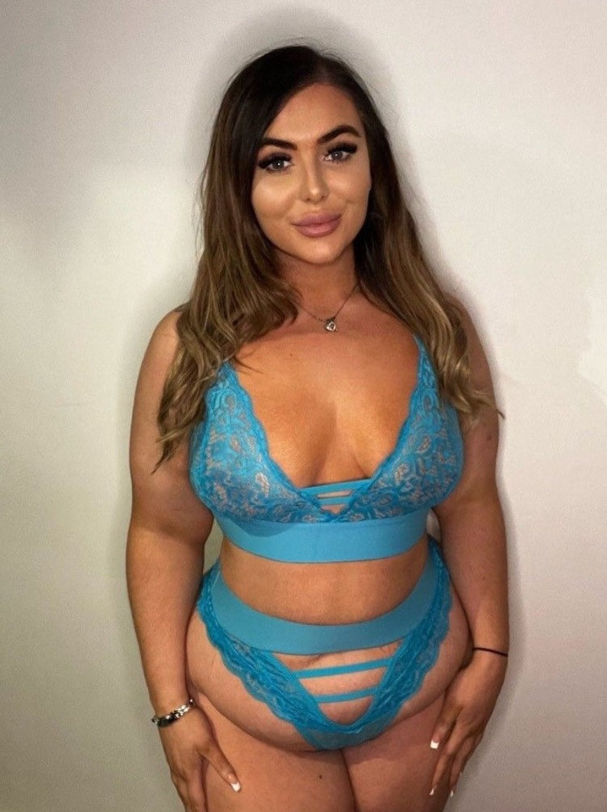 Beautiful lace amber bralette in bluebird blue